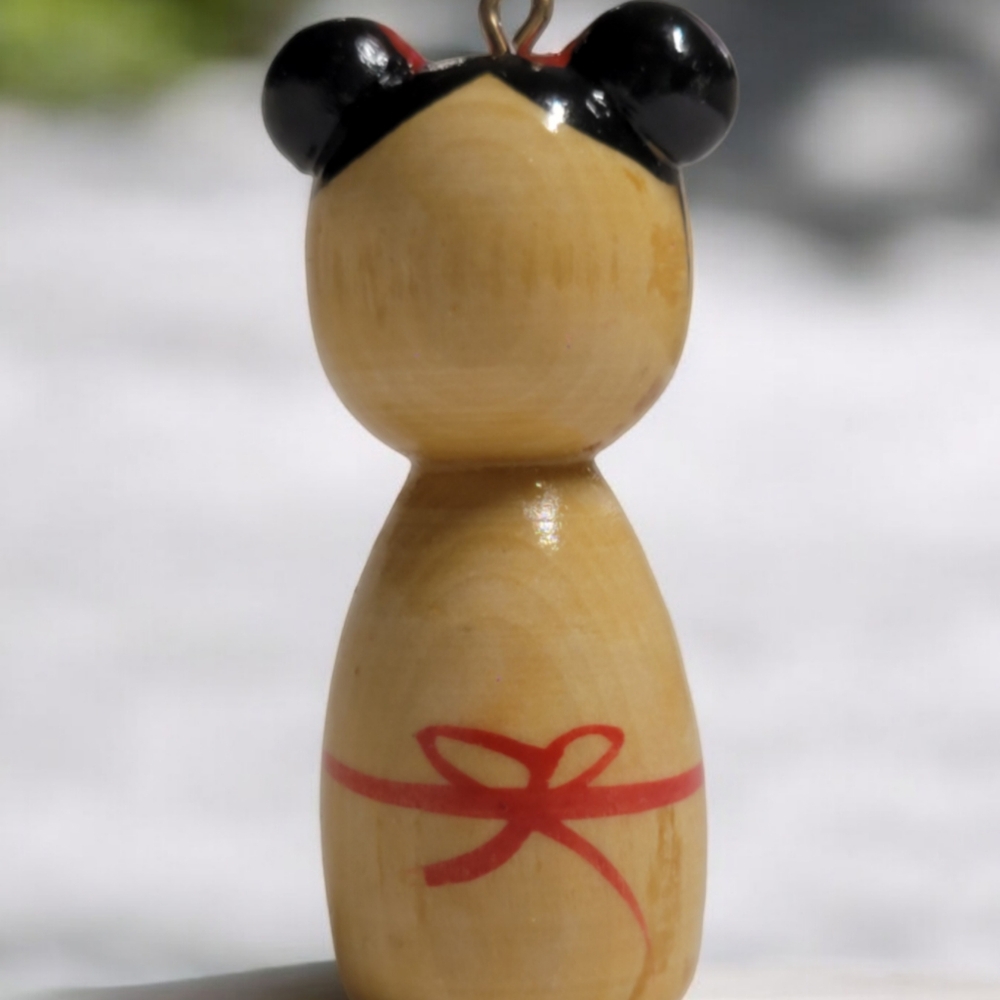 Usaburo Japanese Kokeshi Wooden Doll - Picture 4 of 5